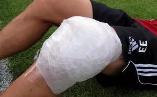 足球会磨损膝关节吗，足球会磨损膝关节吗视频